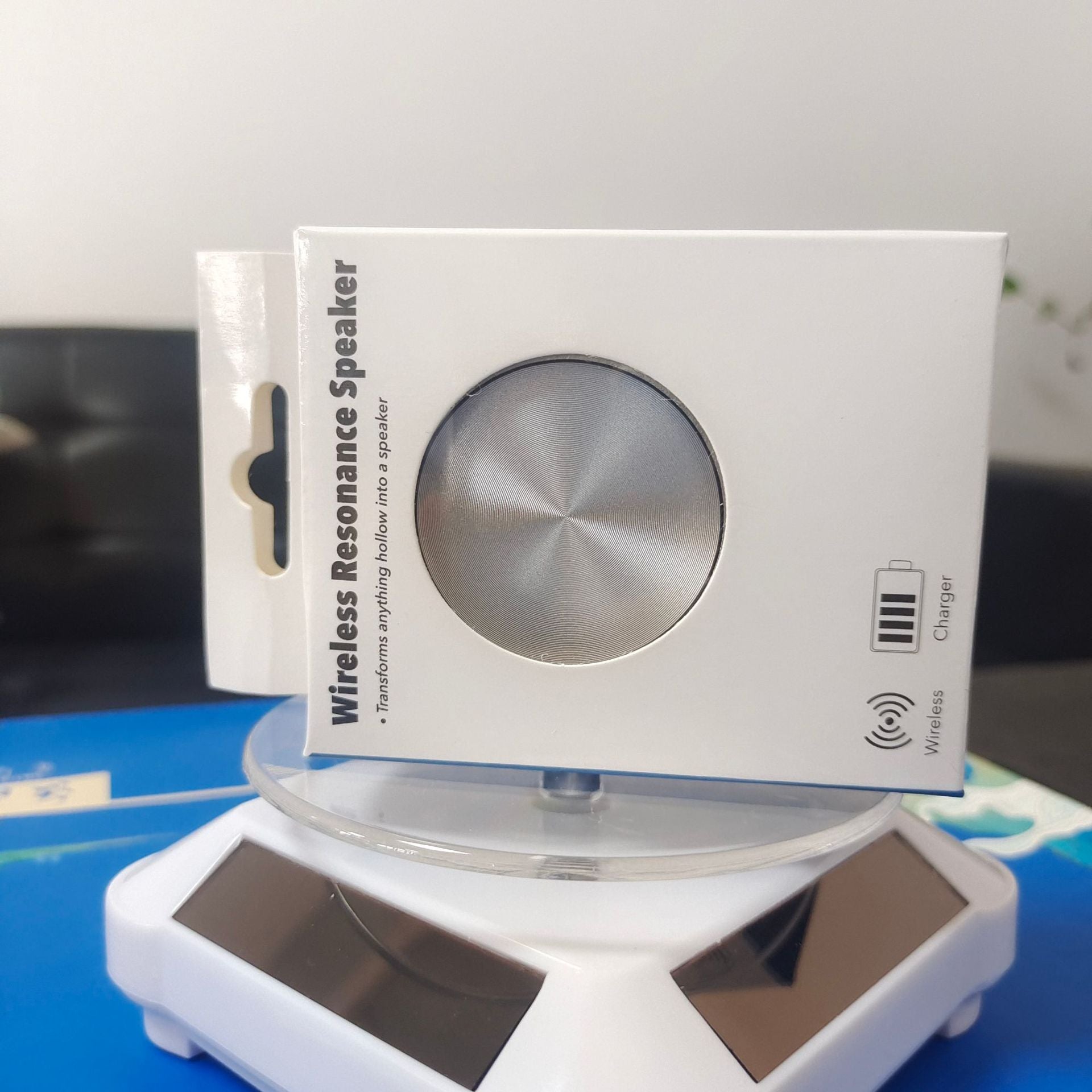 Altavoz bluetooth adhesivo